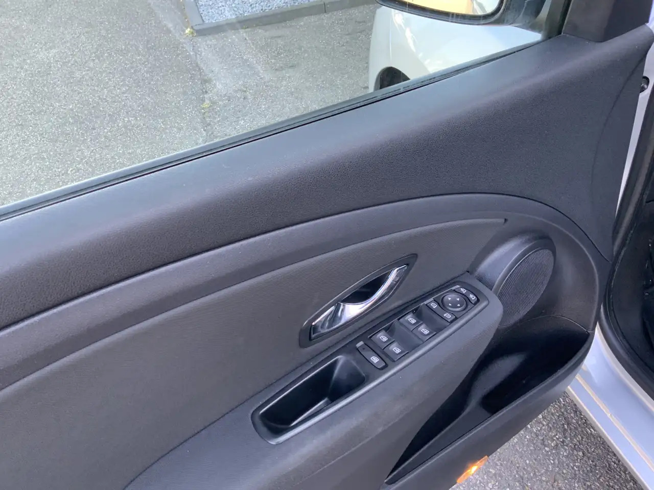 Renault Megane 1.5 dCi Expression Airco Navi Grijs Kenteken Euro - سيارة: صورة 5 Renault Megane 1.5 dCi Expression Airco Navi Grijs Kenteken Euro - سيارة: صورة 5