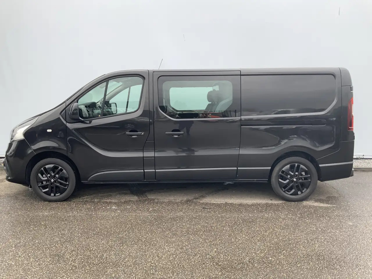 Renault Trafic 1.6 dCi T29 L2H1 Dub Cab 5 Zits Airco Cruise Navi - الشاحنات الصغيرة كابينة مزدوجة: صورة 3 Renault Trafic 1.6 dCi T29 L2H1 Dub Cab 5 Zits Airco Cruise Navi - الشاحنات الصغيرة كابينة مزدوجة: صورة 3
