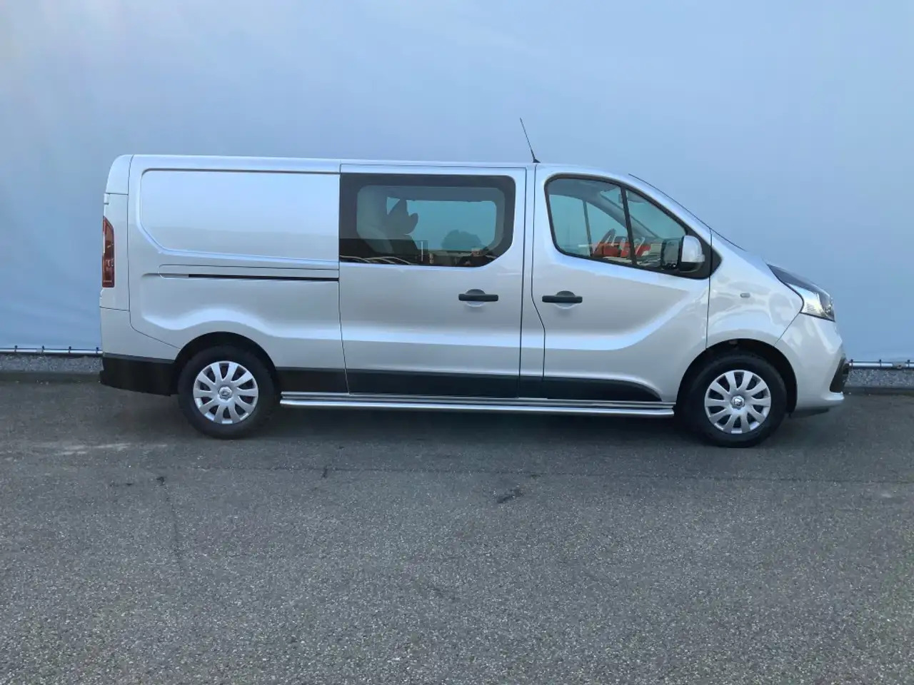 Renault Trafic 1.6 dCi T29 L2H1 Dub Cab Airco Camera Navi Trekhaa - الشاحنات الصغيرة كابينة مزدوجة: صورة 4 Renault Trafic 1.6 dCi T29 L2H1 Dub Cab Airco Camera Navi Trekhaa - الشاحنات الصغيرة كابينة مزدوجة: صورة 4