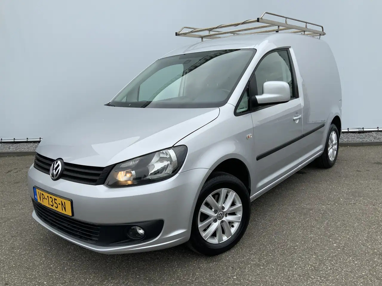 Volkswagen Caddy 1.6 TDI Airco Imperiaal Trekhaak 1400 kg navi Crui - آليات: صورة 1 Volkswagen Caddy 1.6 TDI Airco Imperiaal Trekhaak 1400 kg navi Crui - آليات: صورة 1