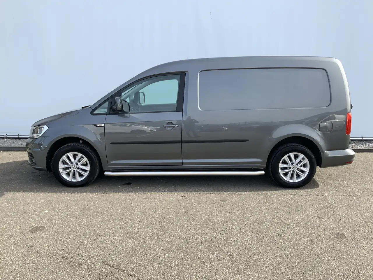 Volkswagen Caddy 2.0 TDI L2H1 BMT Maxi Exclusive Edtion Airco Navi - آليات: صورة 3 Volkswagen Caddy 2.0 TDI L2H1 BMT Maxi Exclusive Edtion Airco Navi - آليات: صورة 3