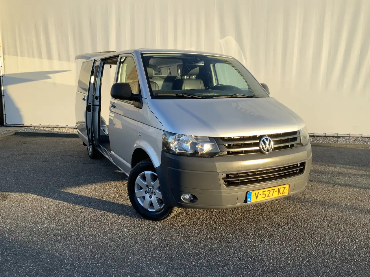 Volkswagen T5 Transporter 2.0 L1H2 Benzine Airco Navi Dub Schuifdeuren Leer Volkswagen T5 Transporter 2.0 L1H2 Benzine Airco Navi Dub Schuifdeuren Leer: صورة 24