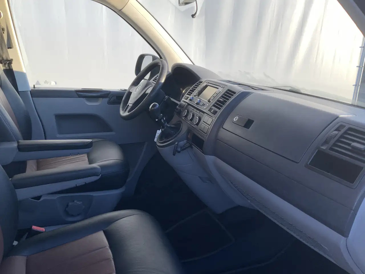 Volkswagen T5 Transporter 2.0 L1H2 Benzine Airco Navi Dub Schuifdeuren Leer Volkswagen T5 Transporter 2.0 L1H2 Benzine Airco Navi Dub Schuifdeuren Leer: صورة 20