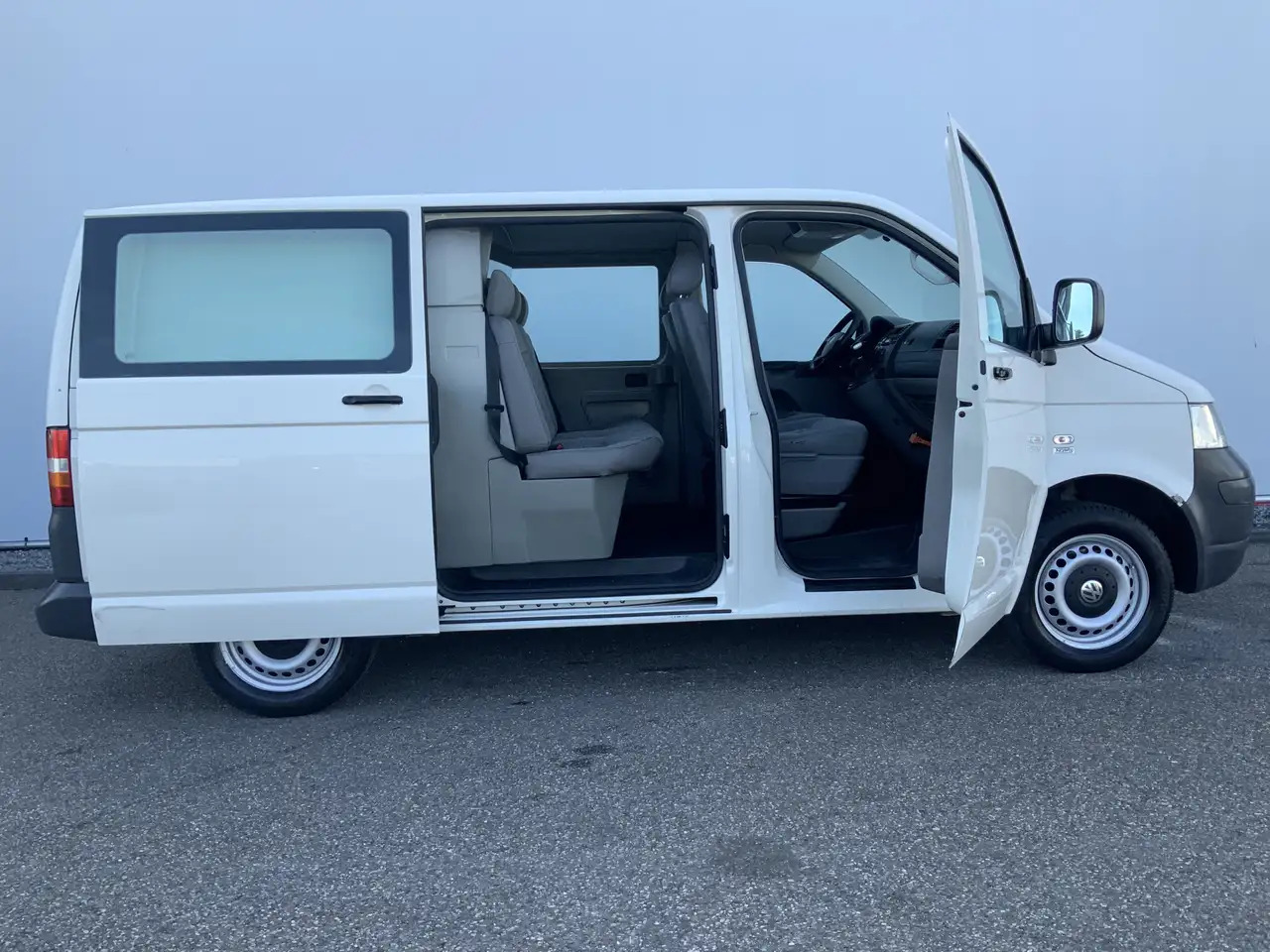 الشاحنات الصغيرة كابينة مزدوجة Volkswagen T5 Transporter 2.5 TDI 300 Budgetline Automaat DubCab Airco Trekh: صورة 15