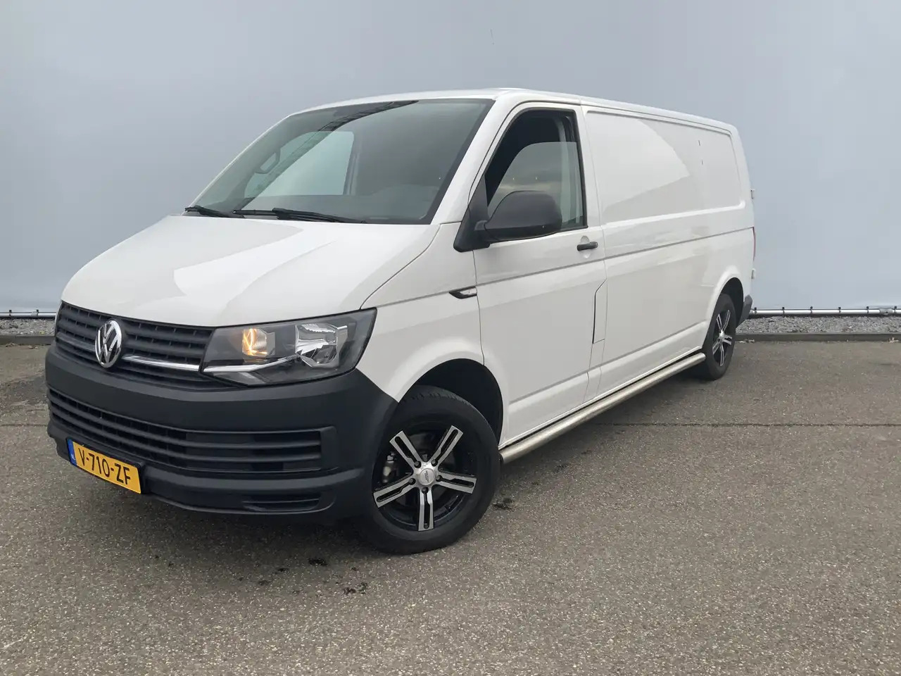 Volkswagen T6 Transporter 2.0 TDI L2H1 Airco Navi Trekhaak 2200 kg 3 Zits Al - فان: صورة 1 Volkswagen T6 Transporter 2.0 TDI L2H1 Airco Navi Trekhaak 2200 kg 3 Zits Al - فان: صورة 1