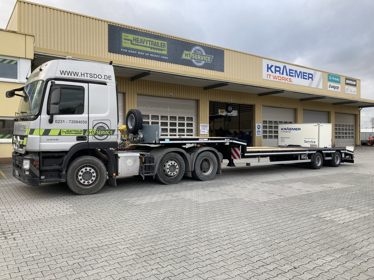 FAYMONVILLE MAX Trailer 2-Achs-Semi zwangsgelenkt - عربة منخفضة مسطحة نصف مقطورة: صورة 2 FAYMONVILLE MAX Trailer 2-Achs-Semi zwangsgelenkt - عربة منخفضة مسطحة نصف مقطورة: صورة 2
