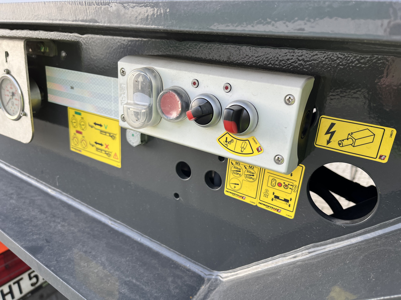 Faymonville 5-Achs-Tele-Semi mit Halbachsen "Twinaxle" und hydr. Rampen Auflieger - عربة منخفضة مسطحة نصف مقطورة: صورة 5 Faymonville 5-Achs-Tele-Semi mit Halbachsen "Twinaxle" und hydr. Rampen Auflieger - عربة منخفضة مسطحة نصف مقطورة: صورة 5