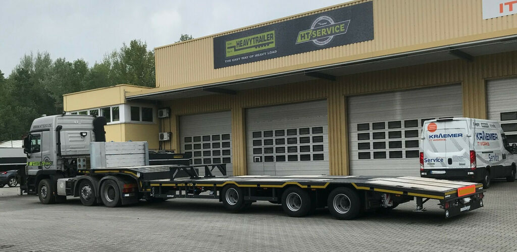 Meusburger 3-Achs-Semi-Satteltieflader Roadrunner Industrie - عربة منخفضة مسطحة نصف مقطورة: صورة 1 Meusburger 3-Achs-Semi-Satteltieflader Roadrunner Industrie - عربة منخفضة مسطحة نصف مقطورة: صورة 1