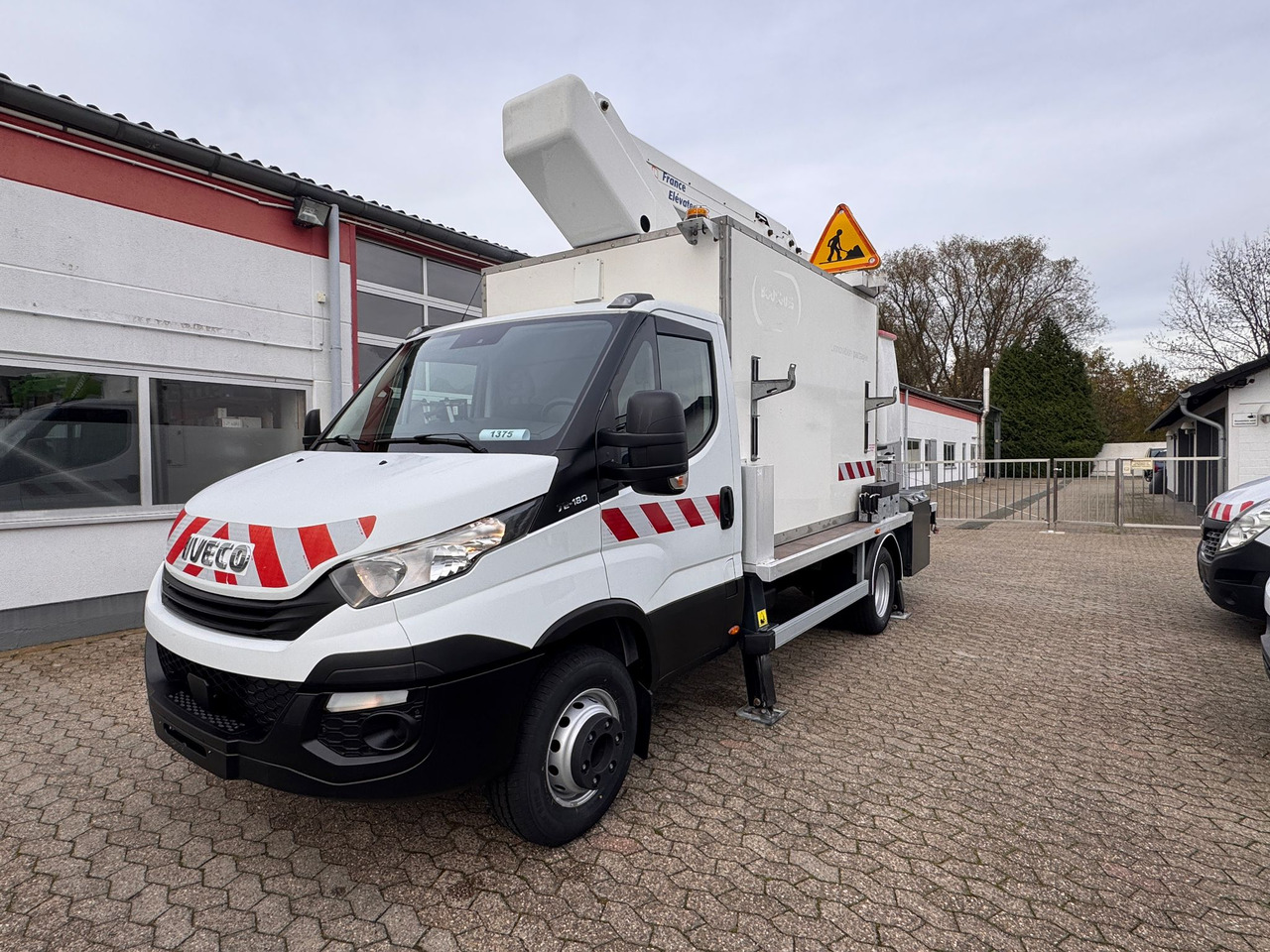 IVECO Daily 70C18 Hubarbeitsbühne Steiger France Elevateur 172 CPL EURO 6C - منصة تلسكوبية محمولة على شاحنة: صورة 1 IVECO Daily 70C18 Hubarbeitsbühne Steiger France Elevateur 172 CPL EURO 6C - منصة تلسكوبية محمولة على شاحنة: صورة 1