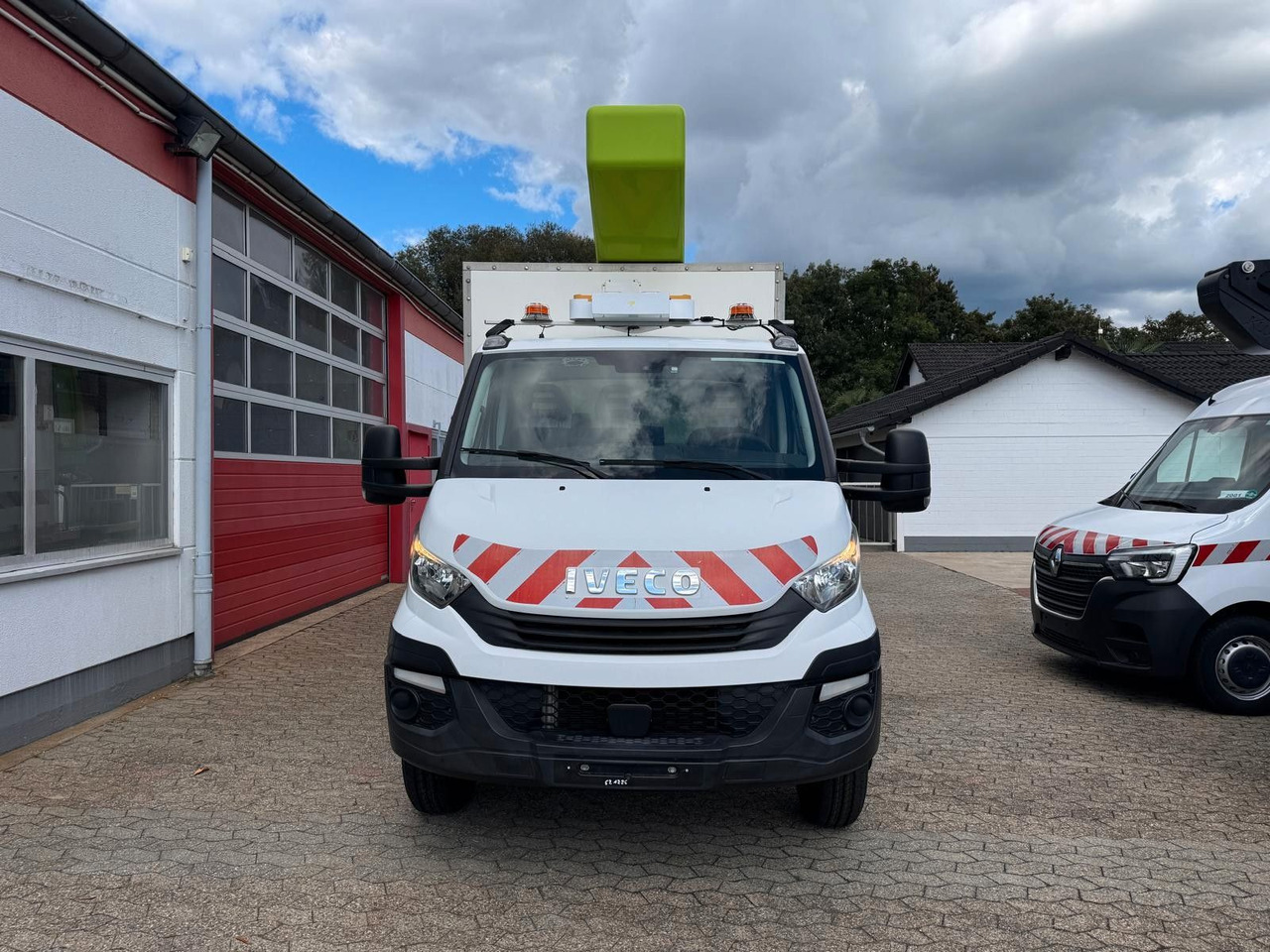 Iveco 70C18 Hubarbeitsbühne France Elevateur 172 CPL - منصة تلسكوبية محمولة على شاحنة: صورة 2 Iveco 70C18 Hubarbeitsbühne France Elevateur 172 CPL - منصة تلسكوبية محمولة على شاحنة: صورة 2