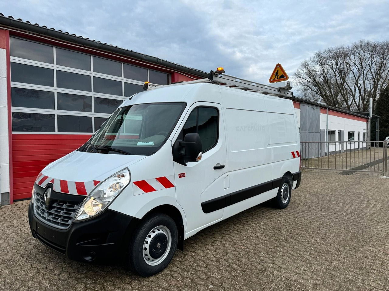 Renault Master Werkstattwagen Kastenwagen EURO 6 - فان: صورة 1 Renault Master Werkstattwagen Kastenwagen EURO 6 - فان: صورة 1