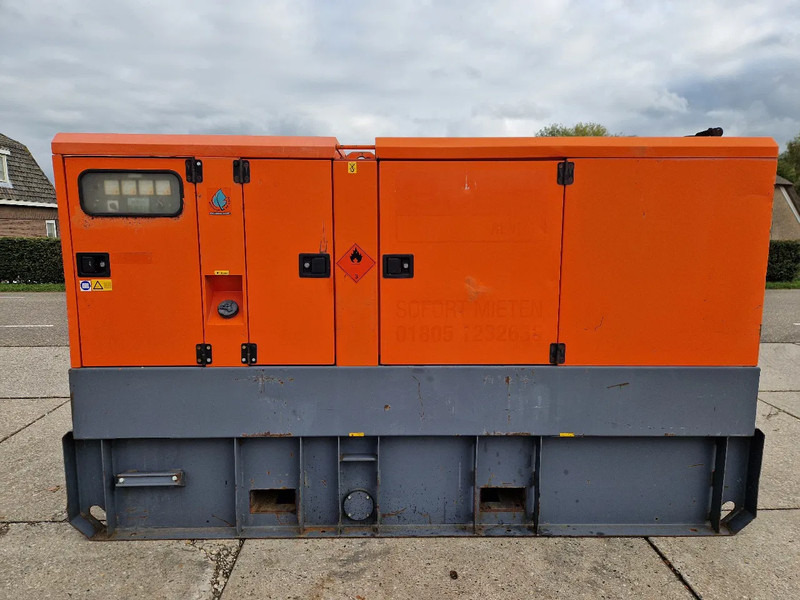 Atlas-Copco QAS150 met Leroy Somer generator - مجموعة المولدات: صورة 1 Atlas-Copco QAS150 met Leroy Somer generator - مجموعة المولدات: صورة 1