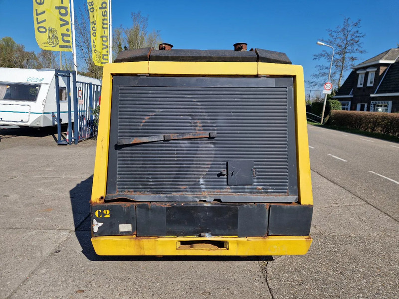Atlas-Copco XAS350DD VERY LOW HOURS - الضاغط: صورة 3 Atlas-Copco XAS350DD VERY LOW HOURS - الضاغط: صورة 3