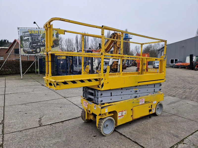 Genie GS2032 elektrisch werkhoogte 8m. en uitschuifplatform - رافعة هيدروليكية مقصية: صورة 3 Genie GS2032 elektrisch werkhoogte 8m. en uitschuifplatform - رافعة هيدروليكية مقصية: صورة 3