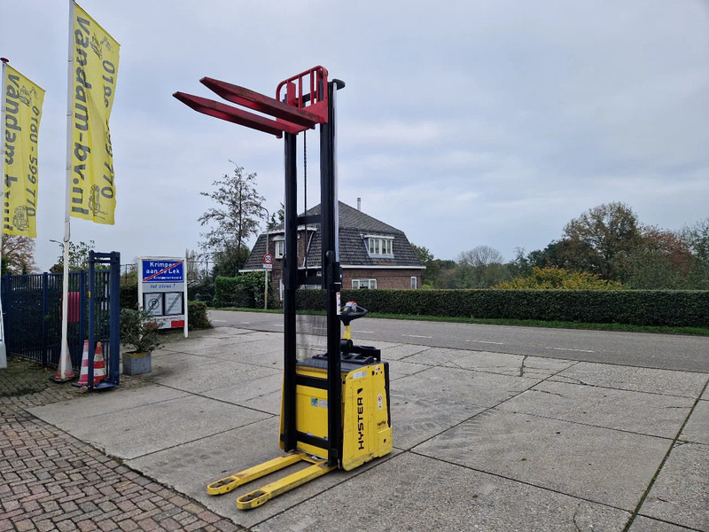 Hyster S1.5S elektrische stapelaar hefhoogte 3.17m. - آلة التكديس: صورة 1 Hyster S1.5S elektrische stapelaar hefhoogte 3.17m. - آلة التكديس: صورة 1