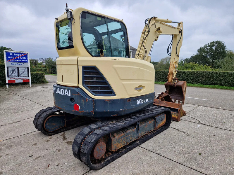 Hyundai Robex CR60-9 met airco en 3 bakken - حفارة مُصَّغرة: صورة 4 Hyundai Robex CR60-9 met airco en 3 bakken - حفارة مُصَّغرة: صورة 4