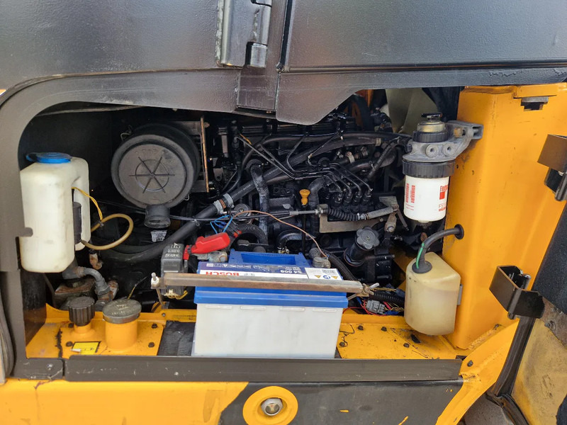 JBC TLT35D Teletruk - رافعة شوكية ديزل: صورة 5 JBC TLT35D Teletruk - رافعة شوكية ديزل: صورة 5