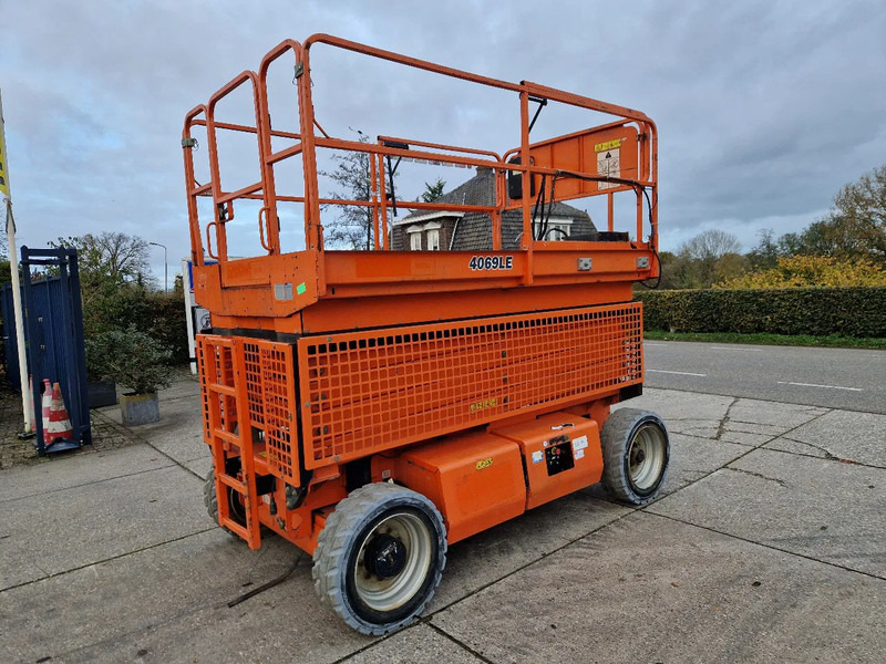 JLG 4069LE met 419 uur - رافعة هيدروليكية مقصية: صورة 1 JLG 4069LE met 419 uur - رافعة هيدروليكية مقصية: صورة 1