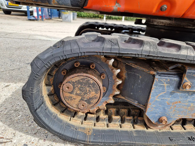 حفارة مُصَّغرة Kubota KX019-4 CW05 met 2 bakken: صورة 16 حفارة مُصَّغرة Kubota KX019-4 CW05 met 2 bakken: صورة 16