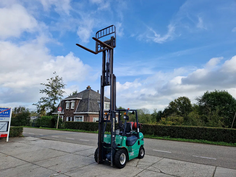 Nissan Zhejiang Maximal with 1290 hours 2.5 ton LPG - رافعة شوكية تعمل بالغاز: صورة 4 Nissan Zhejiang Maximal with 1290 hours 2.5 ton LPG - رافعة شوكية تعمل بالغاز: صورة 4