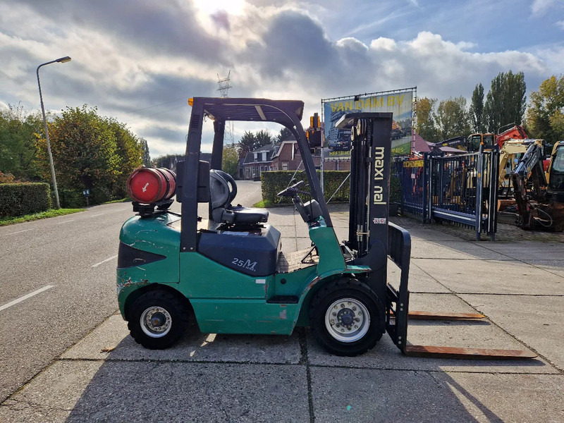 Nissan Zhejiang Maximal with 1290 hours 2.5 ton LPG - رافعة شوكية تعمل بالغاز: صورة 2 Nissan Zhejiang Maximal with 1290 hours 2.5 ton LPG - رافعة شوكية تعمل بالغاز: صورة 2