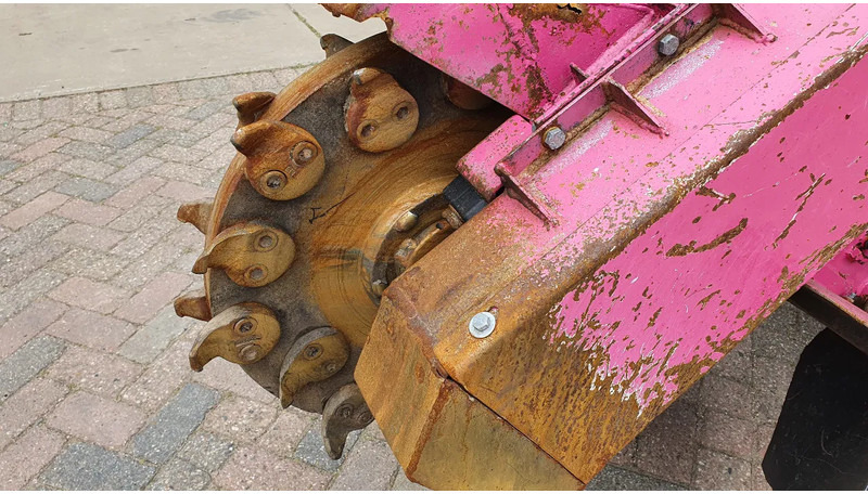 Onbekend Bandit 2900T stobbenfrees/stronkenfrees met afstandsbediening - آلة طحن جذوع الأشجار: صورة 5 Onbekend Bandit 2900T stobbenfrees/stronkenfrees met afstandsbediening - آلة طحن جذوع الأشجار: صورة 5