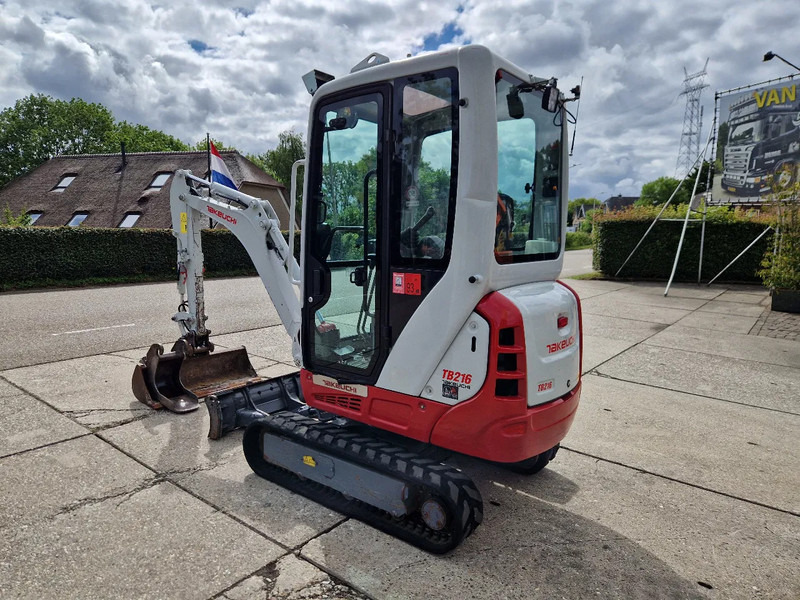 Takeuchi TB216 met 2089 uur - حفارة مُصَّغرة: صورة 3 Takeuchi TB216 met 2089 uur - حفارة مُصَّغرة: صورة 3