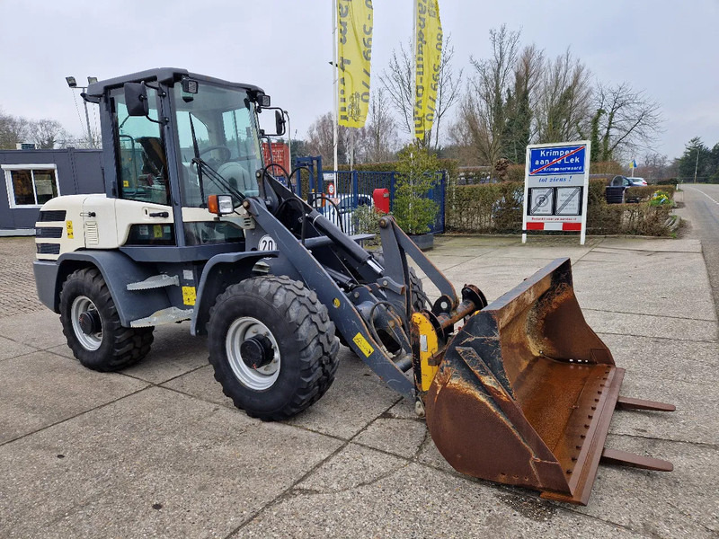 Terex TL80 met 1704 uur - اللودر بعجل: صورة 2 Terex TL80 met 1704 uur - اللودر بعجل: صورة 2