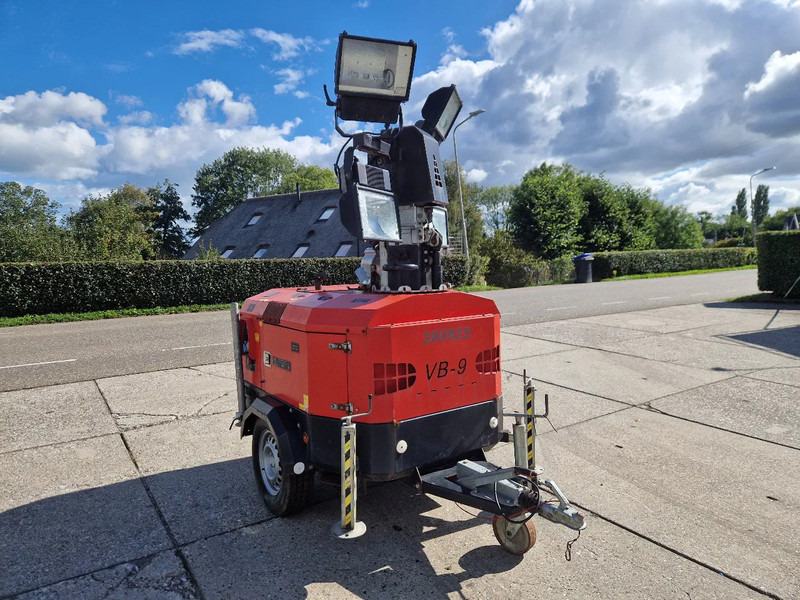 Tower Light VB9 mobiele lichtmast 9m. hoog - برج الإنارة: صورة 3 Tower Light VB9 mobiele lichtmast 9m. hoog - برج الإنارة: صورة 3