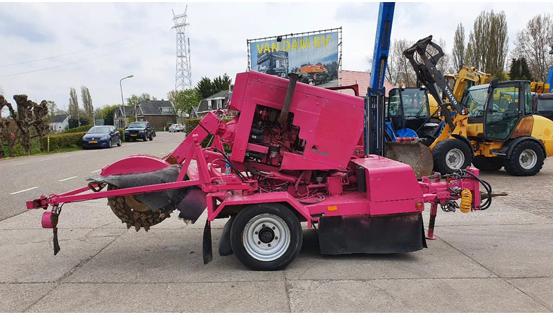 VERMEER SC1102 stobbenfrees/stronkenfrees op aanhanger - آلة طحن جذوع الأشجار: صورة 5 VERMEER SC1102 stobbenfrees/stronkenfrees op aanhanger - آلة طحن جذوع الأشجار: صورة 5