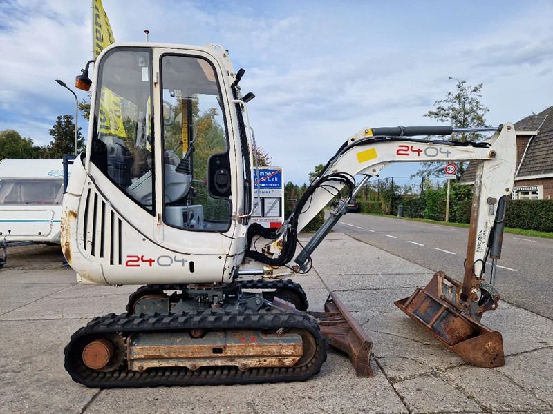WACKER NEUSON 2404RD kan op een berghelling werken - حفارة مُصَّغرة: صورة 4 WACKER NEUSON 2404RD kan op een berghelling werken - حفارة مُصَّغرة: صورة 4