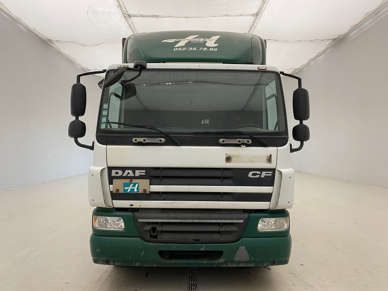 DAF CF75.250 - damaged engine* - شاحنة مقفلة: صورة 2 DAF CF75.250 - damaged engine* - شاحنة مقفلة: صورة 2