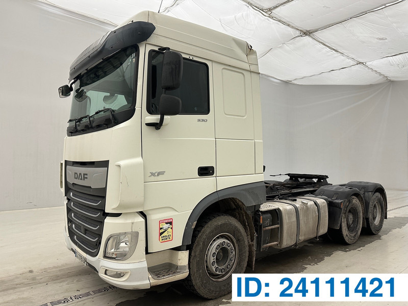 DAF XF 530 Space Cab - 6x4 - وحدة جر: صورة 1 DAF XF 530 Space Cab - 6x4 - وحدة جر: صورة 1