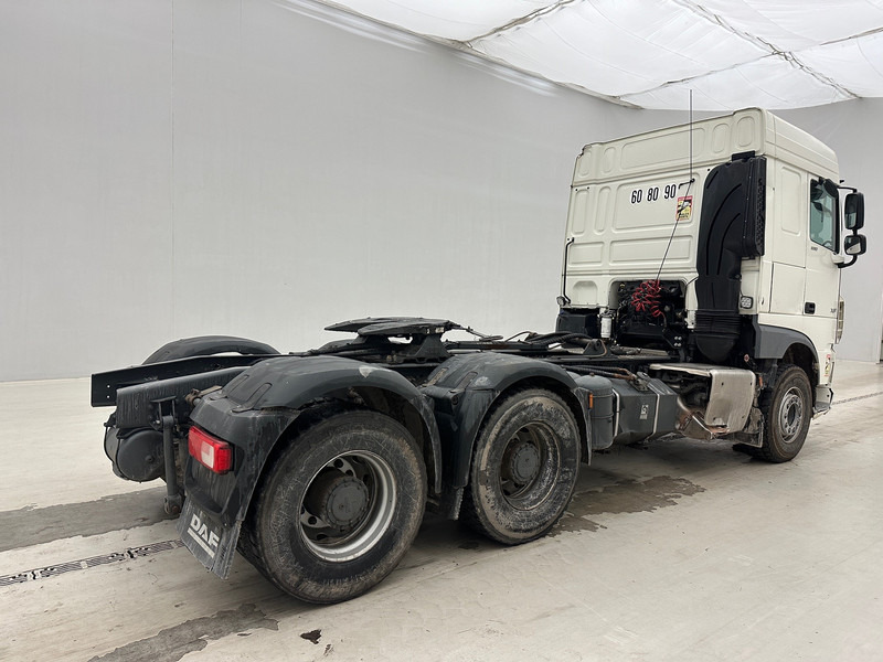 DAF XF 530 Space Cab - 6x4 - وحدة جر: صورة 5 DAF XF 530 Space Cab - 6x4 - وحدة جر: صورة 5