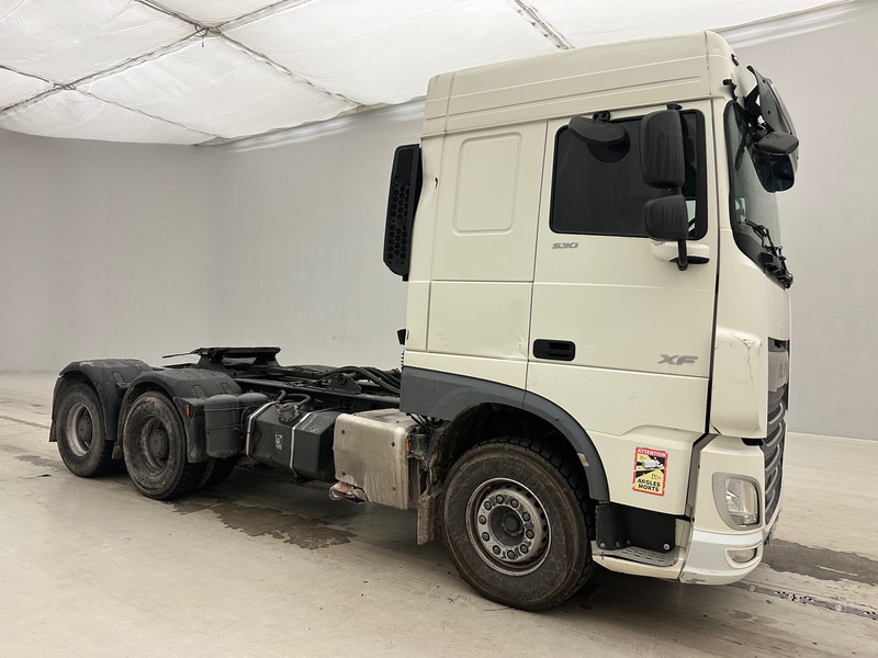 DAF XF 530 Space Cab - 6x4 - وحدة جر: صورة 3 DAF XF 530 Space Cab - 6x4 - وحدة جر: صورة 3