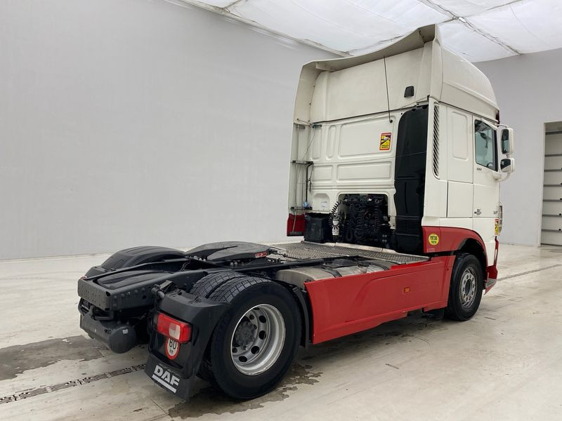 DAF XF105.530 Super Space Cab - وحدة جر: صورة 4 DAF XF105.530 Super Space Cab - وحدة جر: صورة 4