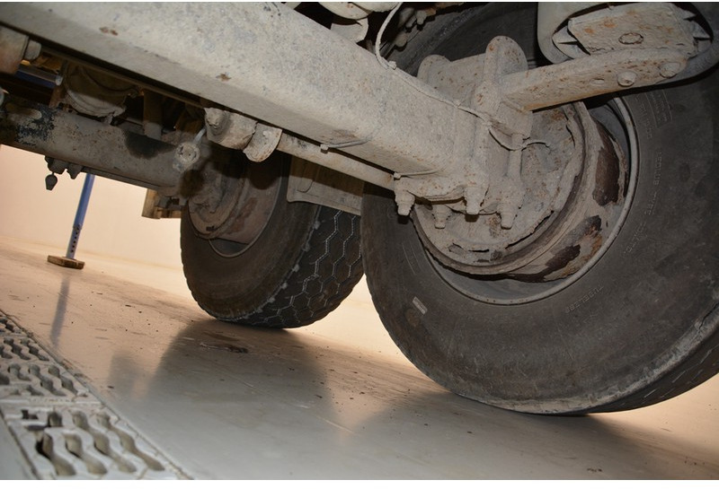 نصف مقطورة خلاطة خرسانة De Buf Mixer 10 m³: صورة 11 نصف مقطورة خلاطة خرسانة De Buf Mixer 10 m³: صورة 11