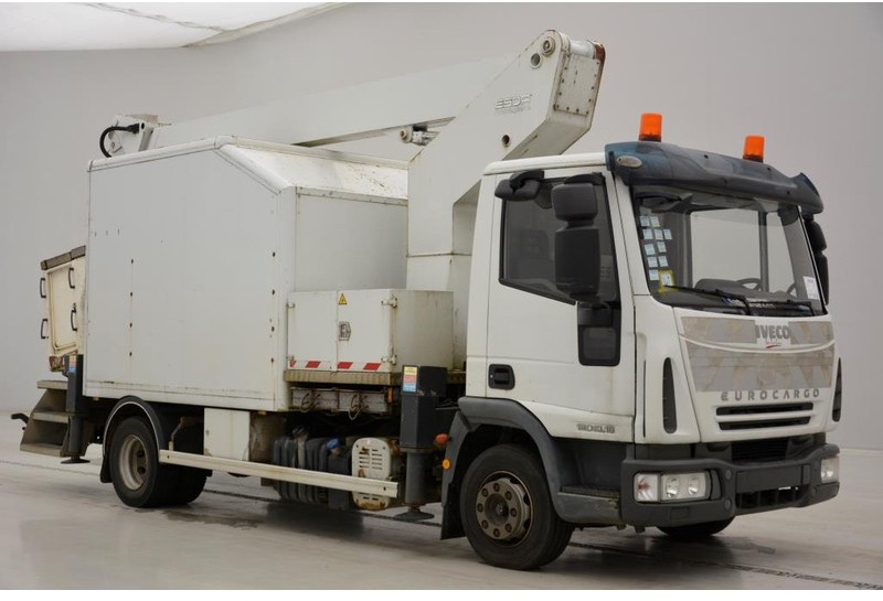 Iveco Eurocargo 120E18 - منصة تلسكوبية محمولة على شاحنة: صورة 3 Iveco Eurocargo 120E18 - منصة تلسكوبية محمولة على شاحنة: صورة 3
