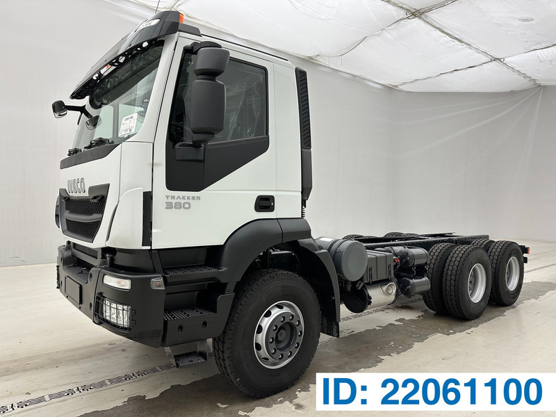 Iveco Trakker 380 - 6x4 - شاحنة هيكل كابينة: صورة 1 Iveco Trakker 380 - 6x4 - شاحنة هيكل كابينة: صورة 1