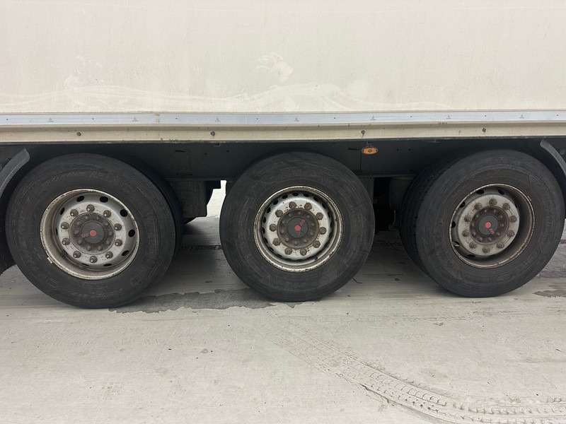 Kögel KOFFER - نصف مقطورة صندوق مغلق: صورة 4 Kögel KOFFER - نصف مقطورة صندوق مغلق: صورة 4