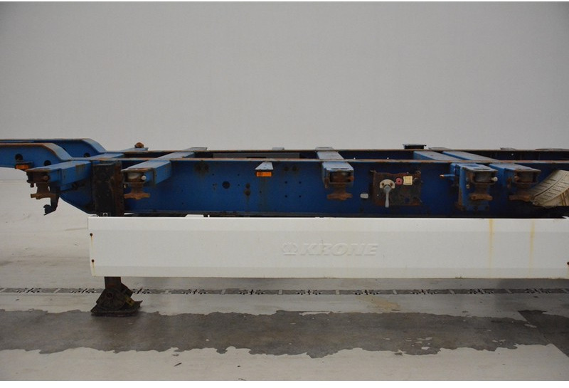 نصف مقطورة لنقل الحاويات Krone Polyvalent skelet 20-30-40-45 ft: صورة 10