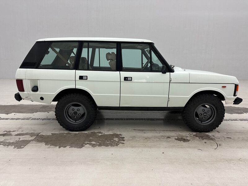 Land Rover Range Rover V8 - سيارة ستيشن: صورة 4 Land Rover Range Rover V8 - سيارة ستيشن: صورة 4