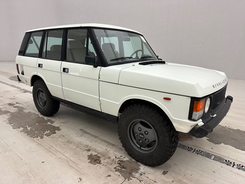 Land Rover Range Rover V8 - سيارة ستيشن: صورة 3 Land Rover Range Rover V8 - سيارة ستيشن: صورة 3