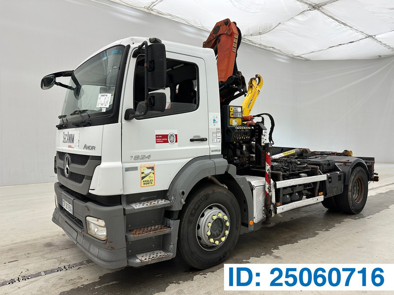 Mercedes-Benz Axor 1824 - شاحنة ذات خطاف, شاحنة كرين: صورة 1 Mercedes-Benz Axor 1824 - شاحنة ذات خطاف, شاحنة كرين: صورة 1