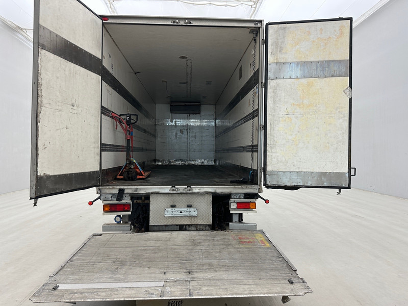 Mercedes-Benz Axor 1824 - شاحنة الفريزر: صورة 5 Mercedes-Benz Axor 1824 - شاحنة الفريزر: صورة 5