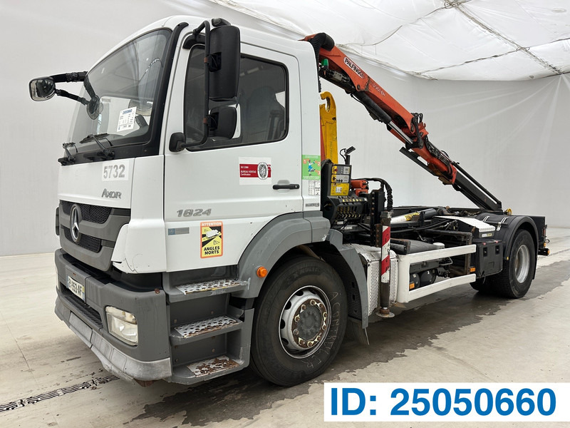 Mercedes-Benz Axor 1824 - شاحنة ذات خطاف, شاحنة كرين: صورة 1 Mercedes-Benz Axor 1824 - شاحنة ذات خطاف, شاحنة كرين: صورة 1
