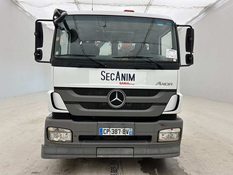 Mercedes-Benz Axor 1824 - شاحنة ذات خطاف, شاحنة كرين: صورة 2 Mercedes-Benz Axor 1824 - شاحنة ذات خطاف, شاحنة كرين: صورة 2