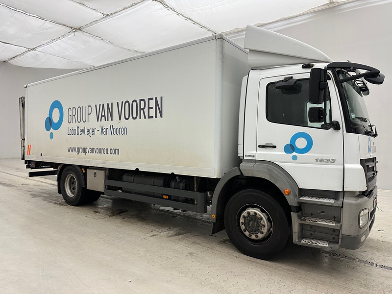 Mercedes-Benz Axor 1833 - شاحنة مقفلة: صورة 3 Mercedes-Benz Axor 1833 - شاحنة مقفلة: صورة 3
