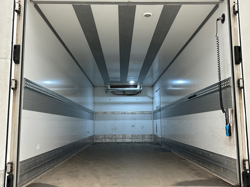 شاحنة الفريزر Renault D12.210*: صورة 6