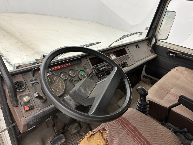 شاحنة صهريج Renault Midliner S120: صورة 10 شاحنة صهريج Renault Midliner S120: صورة 10